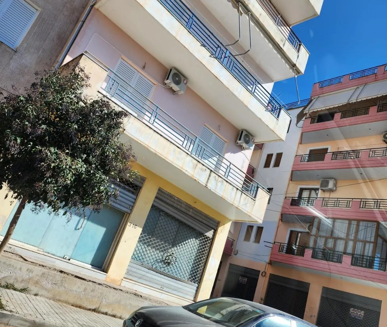 Stefani Apartament 3 Sarande